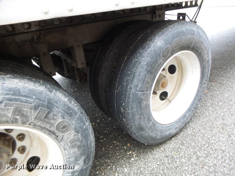 image for item K5627 2003 Lufkin TFV-CLST dry van trailer