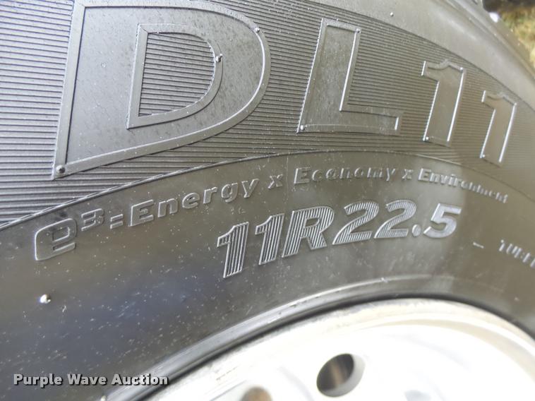 image for item K5630 1999 Peterbilt 379 semi truck