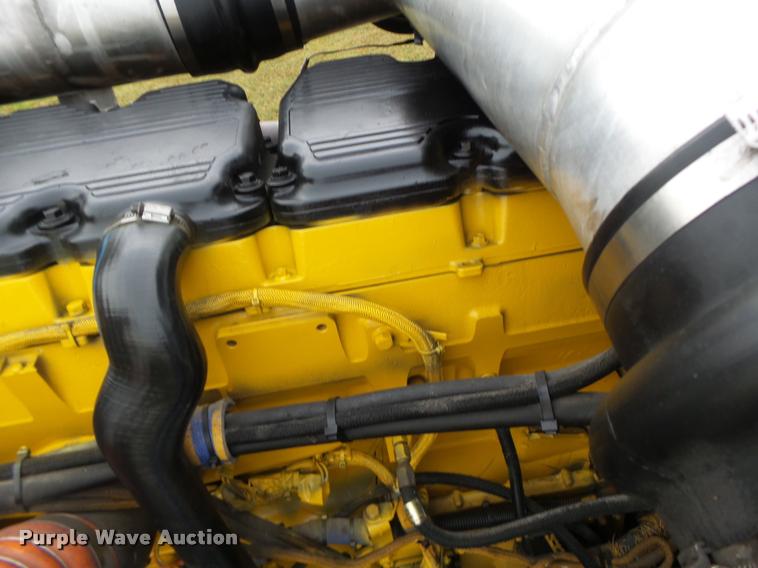 image for item K5630 1999 Peterbilt 379 semi truck