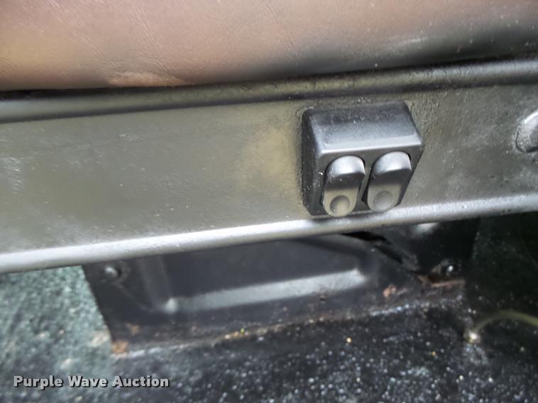 image for item K5630 1999 Peterbilt 379 semi truck