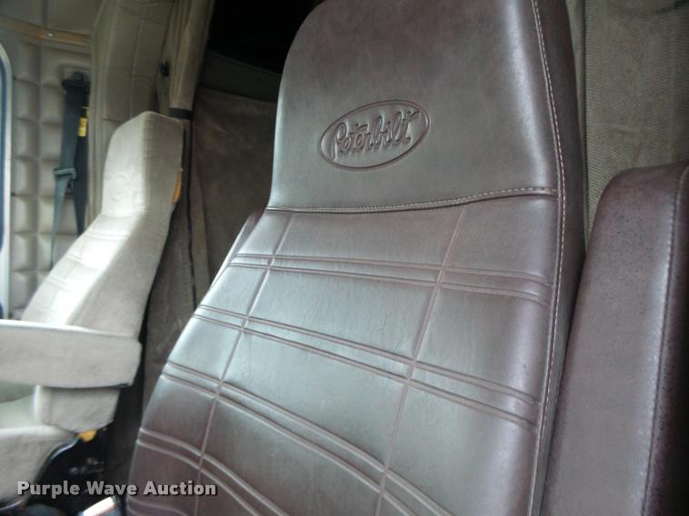 image for item K5630 1999 Peterbilt 379 semi truck