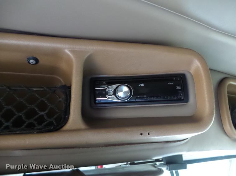 image for item K5630 1999 Peterbilt 379 semi truck