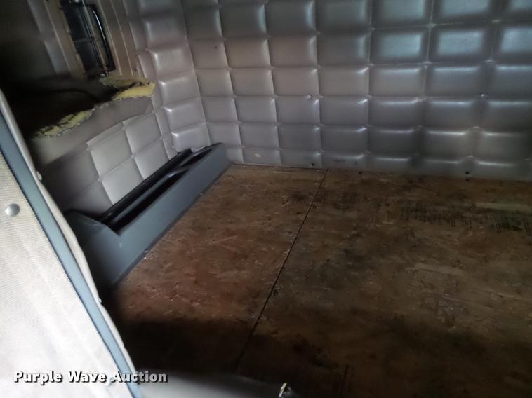 image for item K5630 1999 Peterbilt 379 semi truck