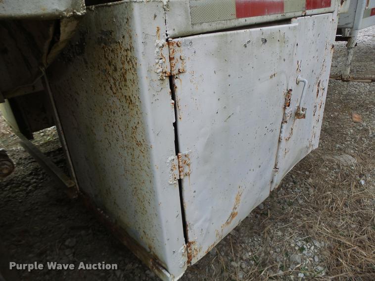 image for item K5656 1960 Heil tank trailer