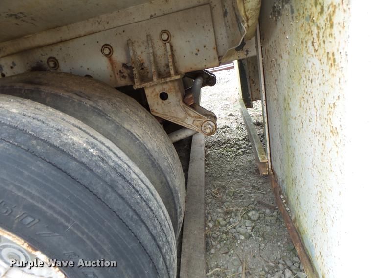 image for item K5656 1960 Heil tank trailer