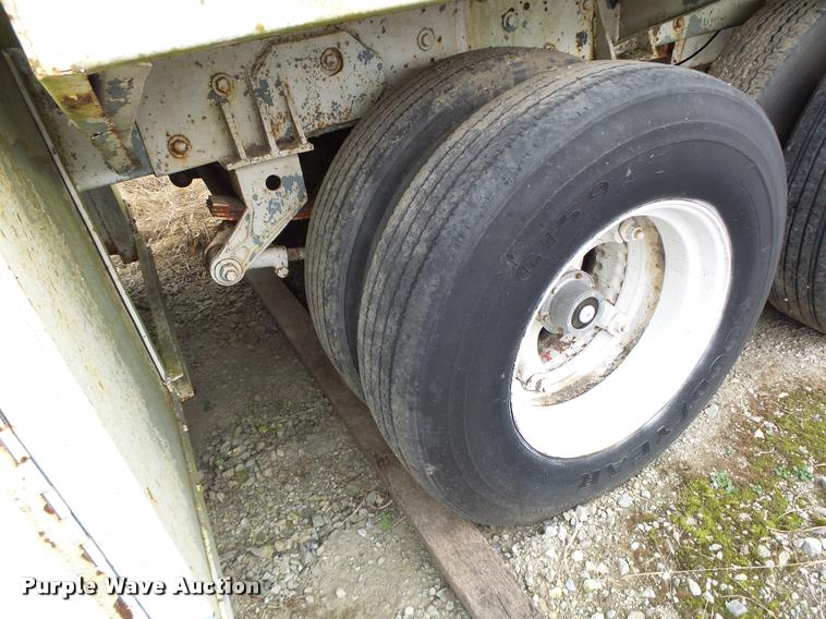image for item K5656 1960 Heil tank trailer