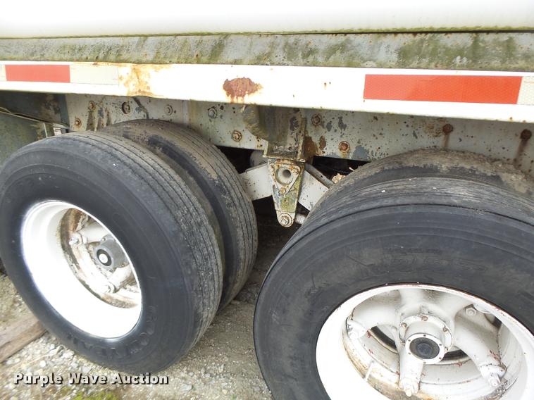 image for item K5656 1960 Heil tank trailer