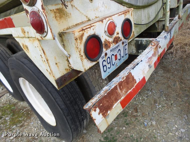 image for item K5656 1960 Heil tank trailer