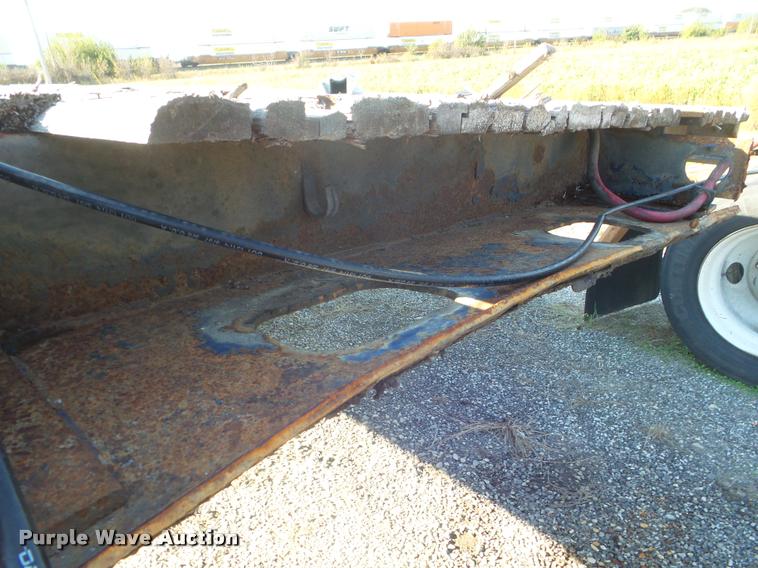 image for item L1692 1999 Nu Van flatbed trailer