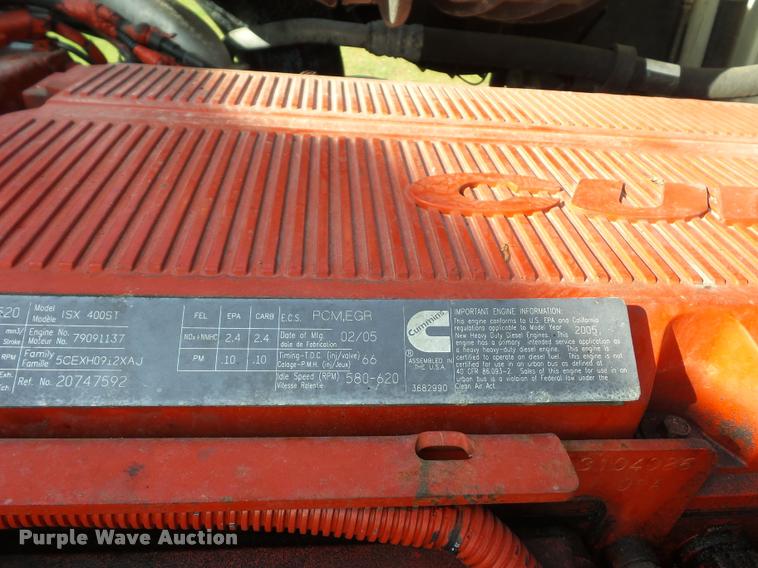 image for item L4448 2006 Volvo VNL semi truck