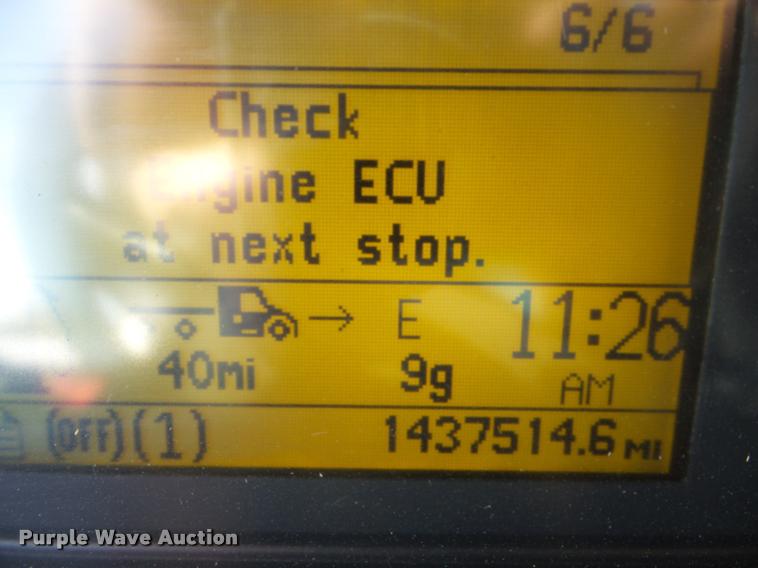 image for item L4448 2006 Volvo VNL semi truck