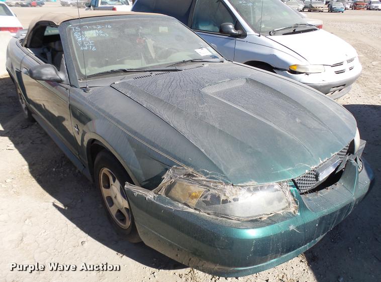 image for item DA2059 2000 Ford Mustang convertible