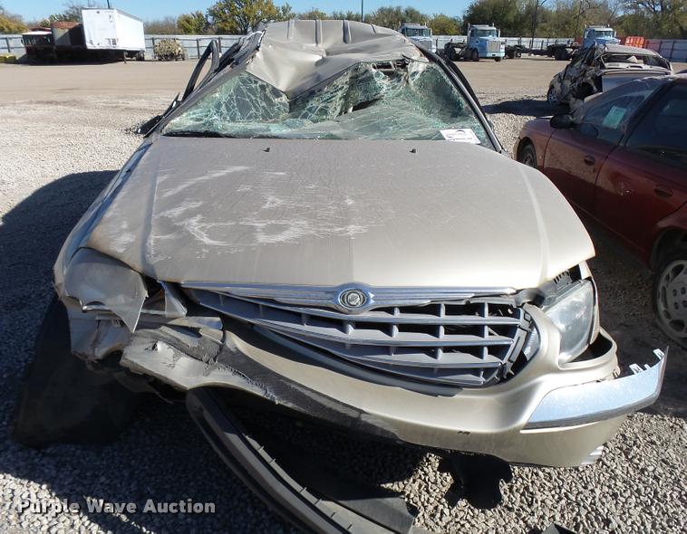 image for item DA2065 2005 Chrysler Pacifica SUV