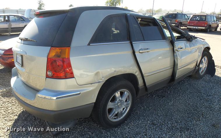 image for item DA2065 2005 Chrysler Pacifica SUV