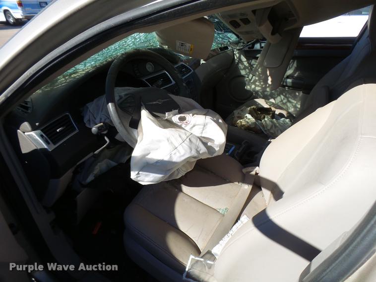 image for item DA2065 2005 Chrysler Pacifica SUV