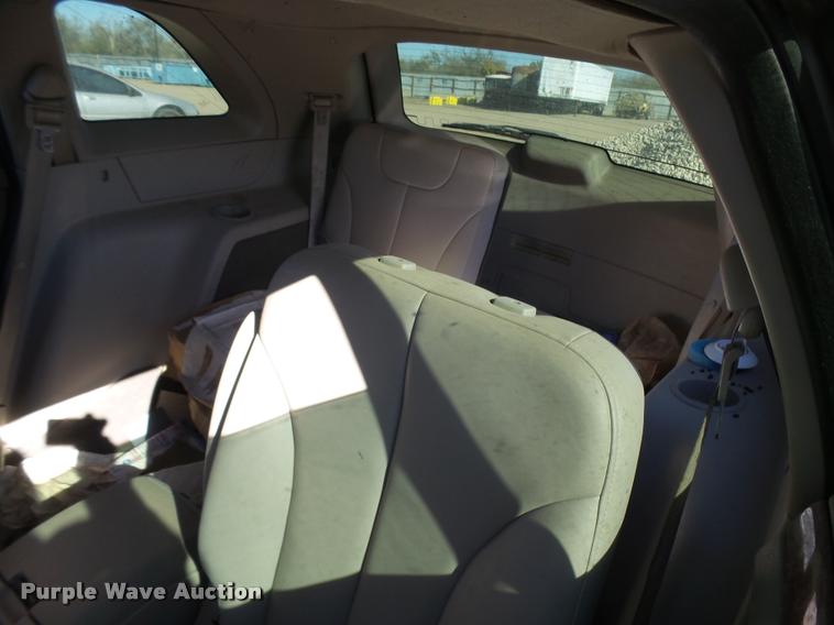 image for item DA2065 2005 Chrysler Pacifica SUV