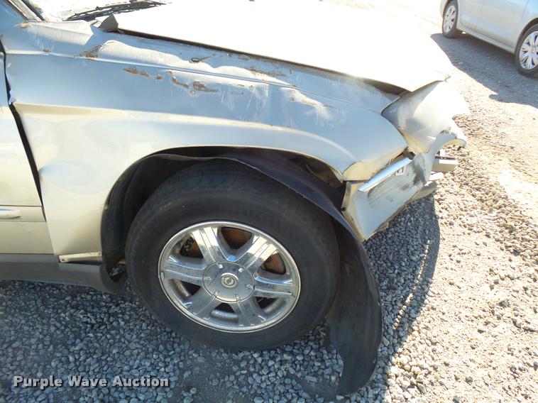 image for item DA2065 2005 Chrysler Pacifica SUV