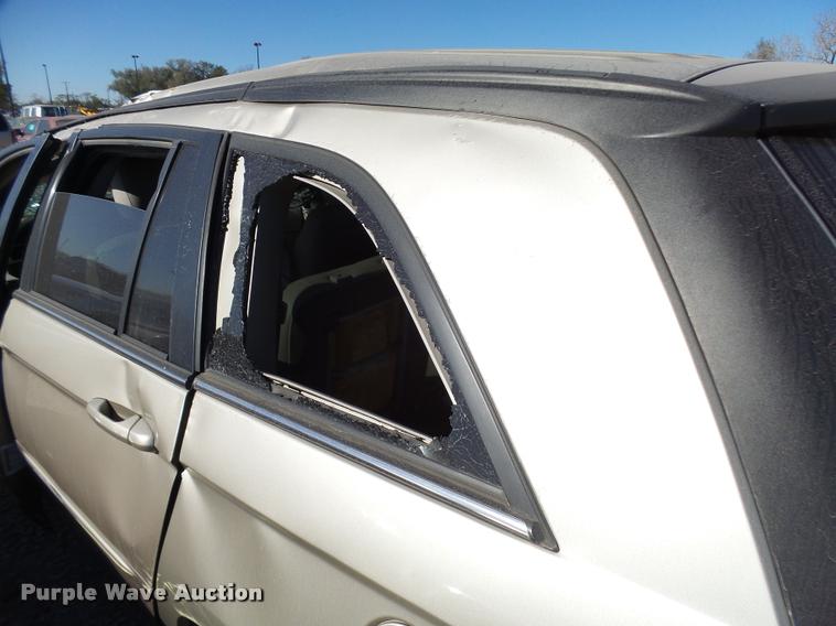 image for item DA2065 2005 Chrysler Pacifica SUV