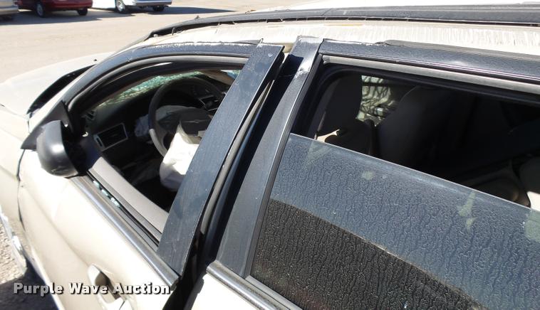 image for item DA2065 2005 Chrysler Pacifica SUV