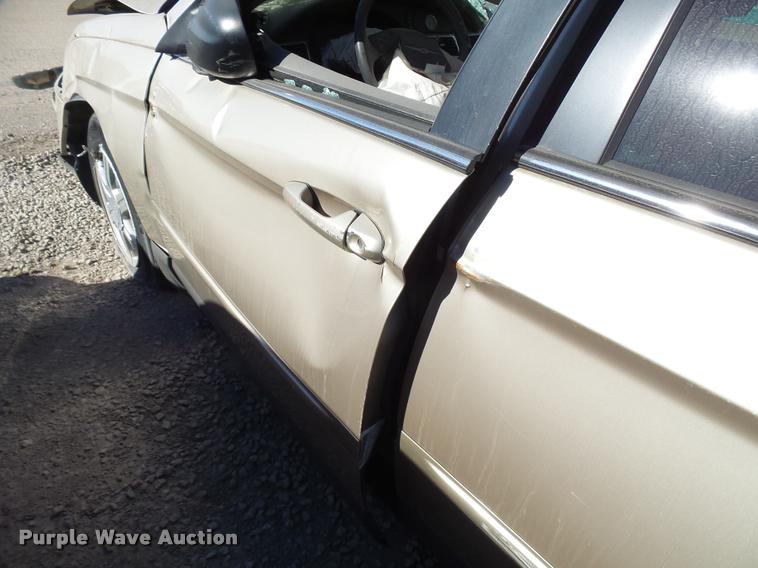 image for item DA2065 2005 Chrysler Pacifica SUV