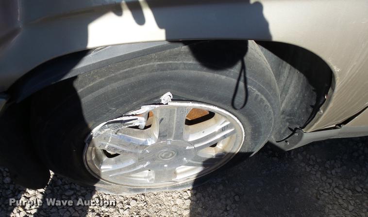 image for item DA2065 2005 Chrysler Pacifica SUV