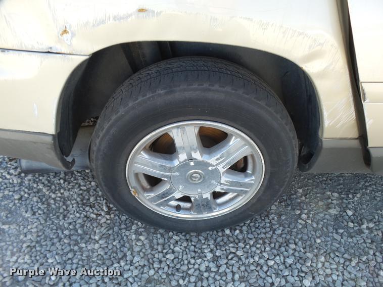 image for item DA2065 2005 Chrysler Pacifica SUV