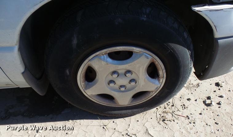 image for item DA2066 1999 Dodge Caravan van