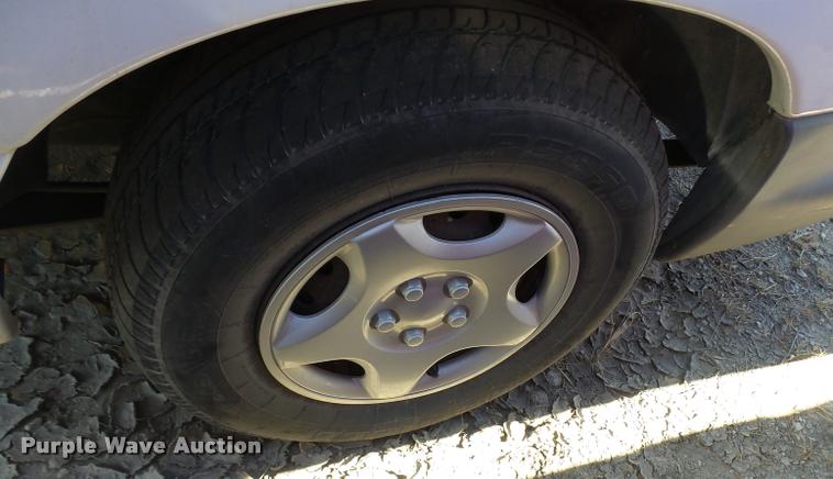 image for item DA2066 1999 Dodge Caravan van