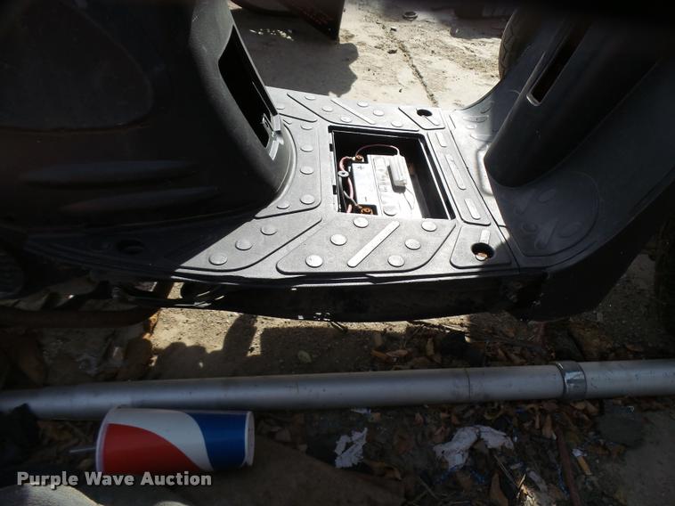 image for item L3315 2013 Bashan moped