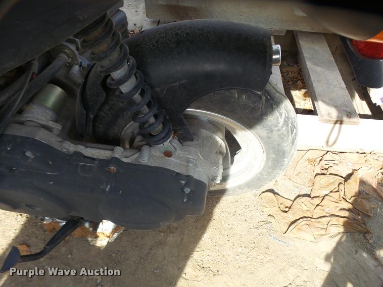 image for item L3315 2013 Bashan moped