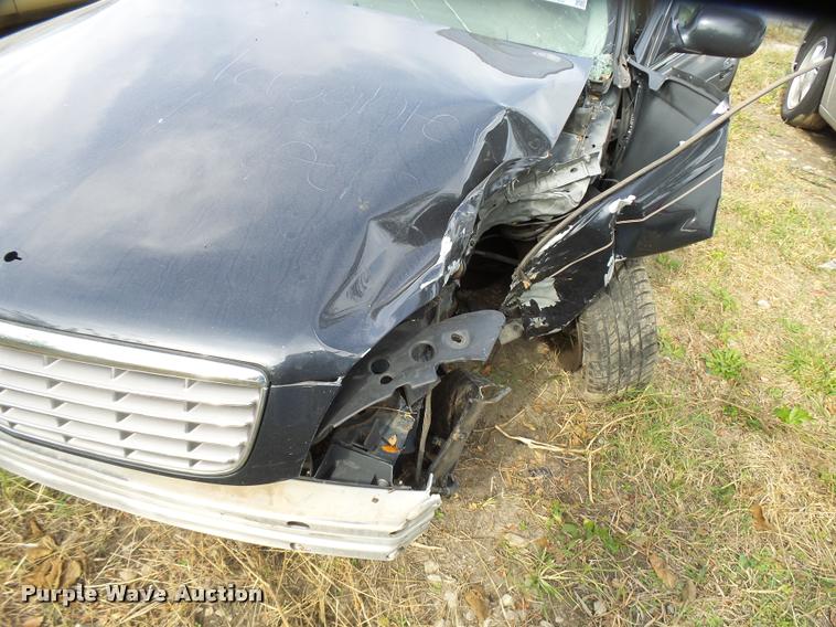 image for item L3316 2000 Cadillac DeVille