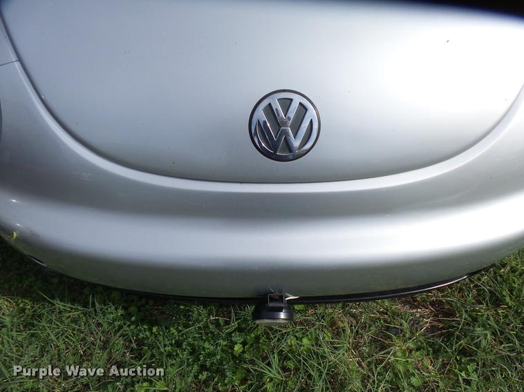 image for item L3318 2001 Volkswagen New Beetle
