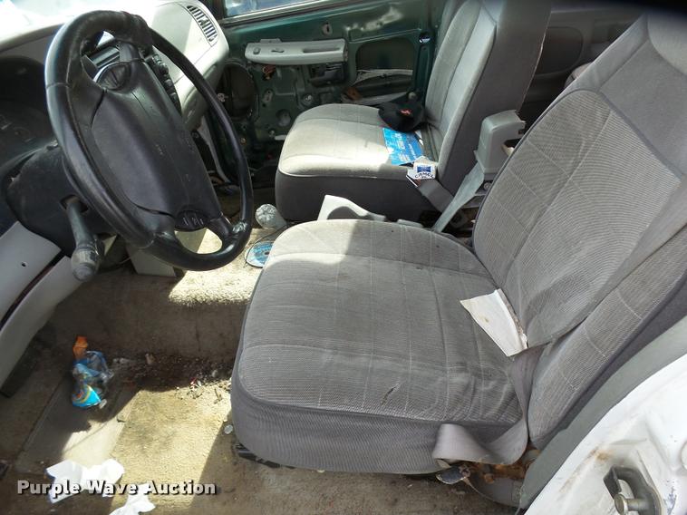 image for item L3319 1995 Ford Explorer SUV