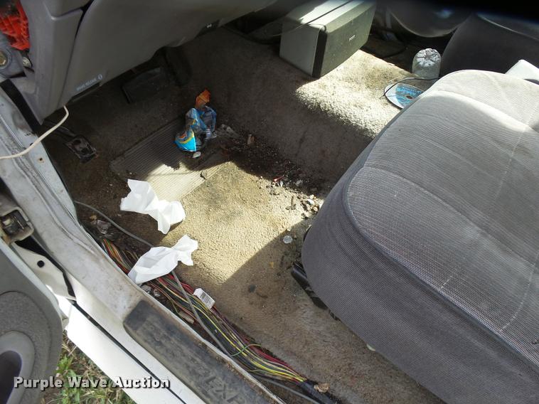 image for item L3319 1995 Ford Explorer SUV