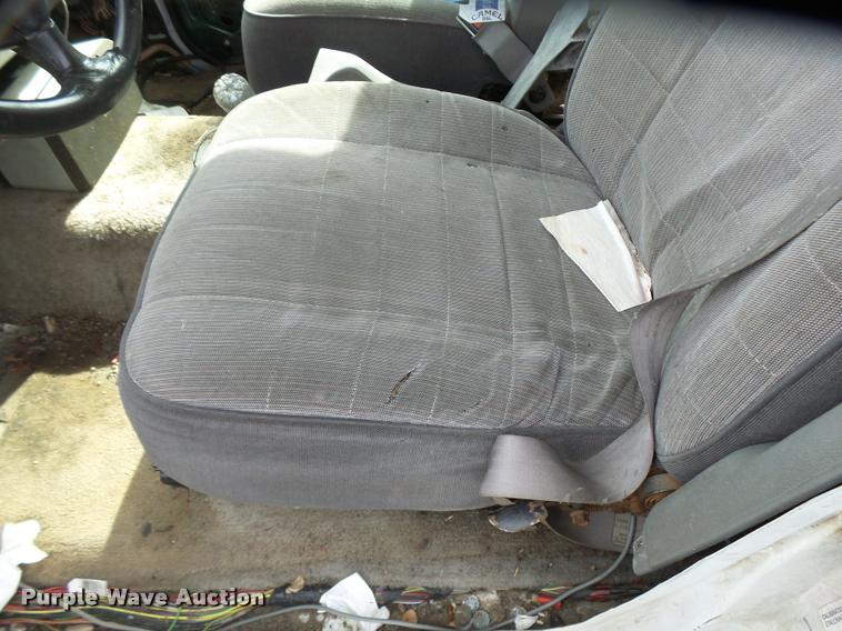 image for item L3319 1995 Ford Explorer SUV