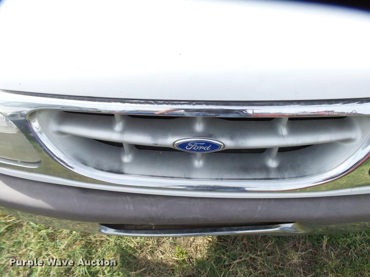 image for item L3319 1995 Ford Explorer SUV