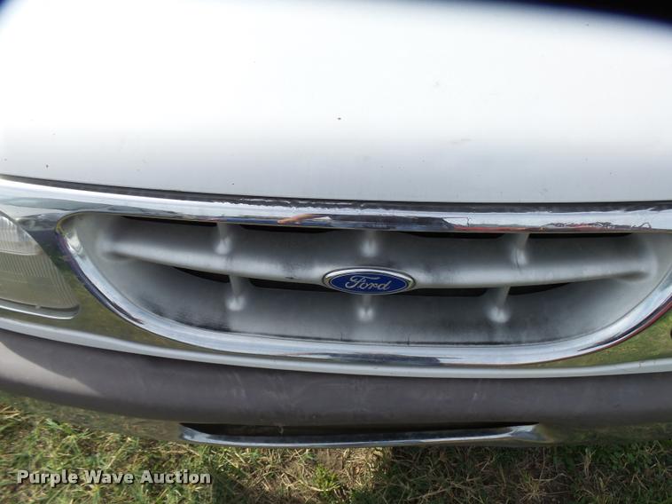 image for item L3319 1995 Ford Explorer SUV