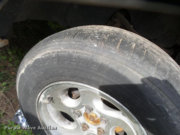 image for item L3319 1995 Ford Explorer SUV