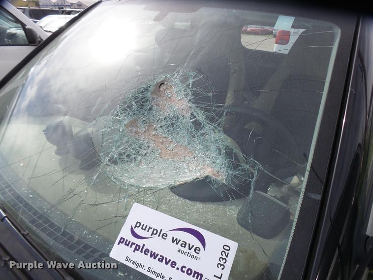 image for item L3320 2009 Smart Fortwo convertible