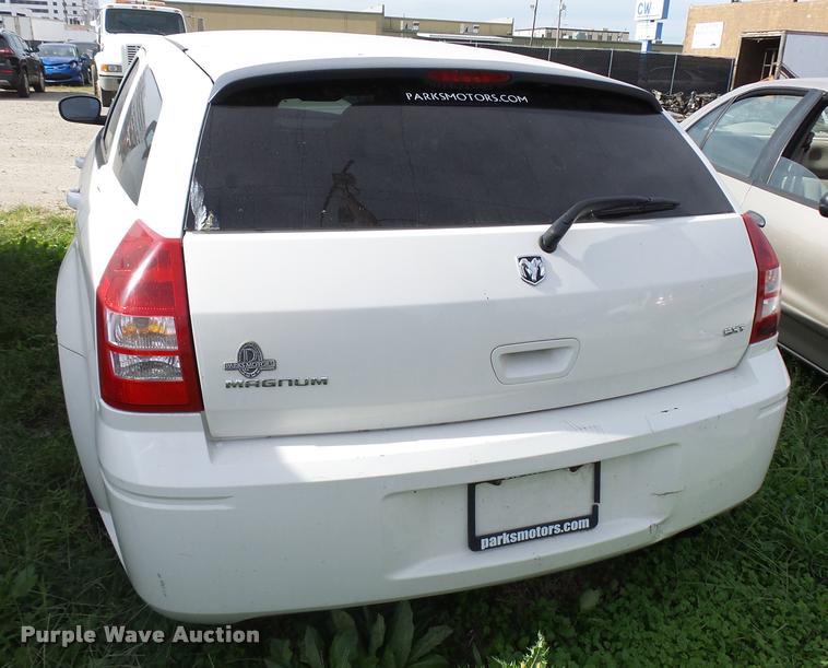 image for item L3321 2007 Dodge Magnum