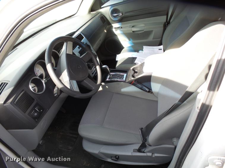 image for item L3321 2007 Dodge Magnum