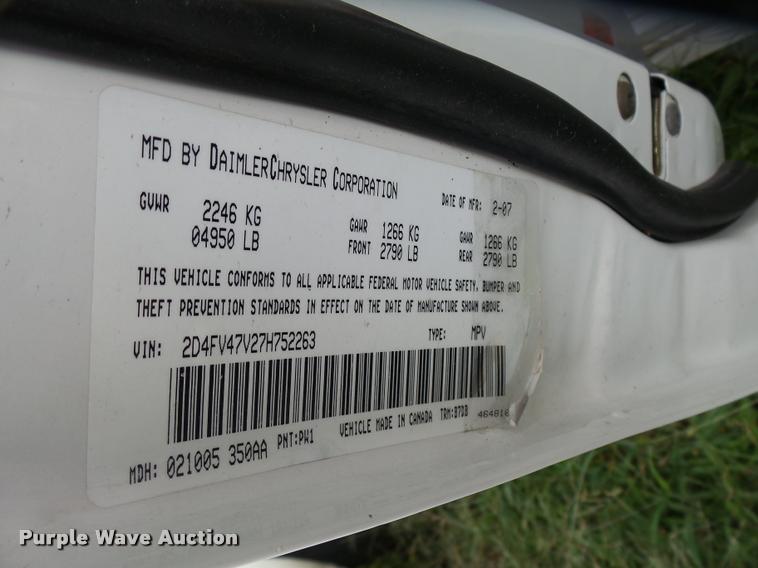 image for item L3321 2007 Dodge Magnum