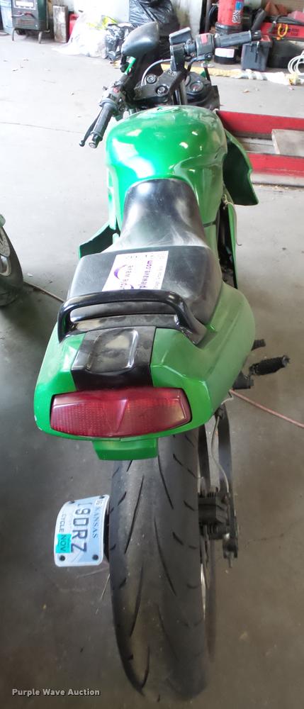 image for item L3322 1996 Kawasaki Ninja motorcycle