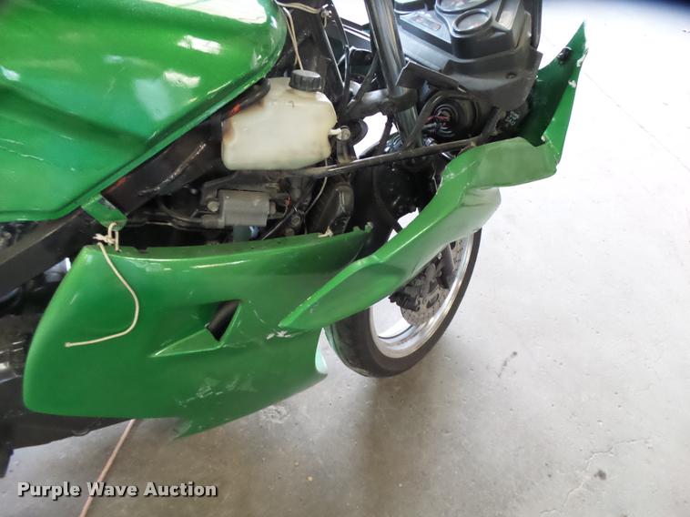image for item L3322 1996 Kawasaki Ninja motorcycle