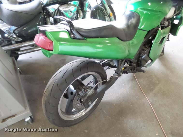 image for item L3322 1996 Kawasaki Ninja motorcycle