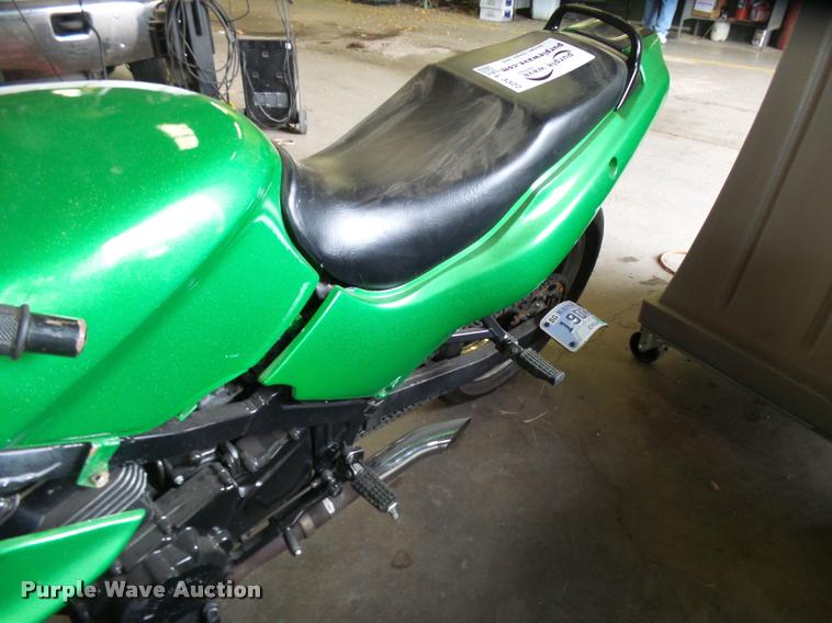 image for item L3322 1996 Kawasaki Ninja motorcycle