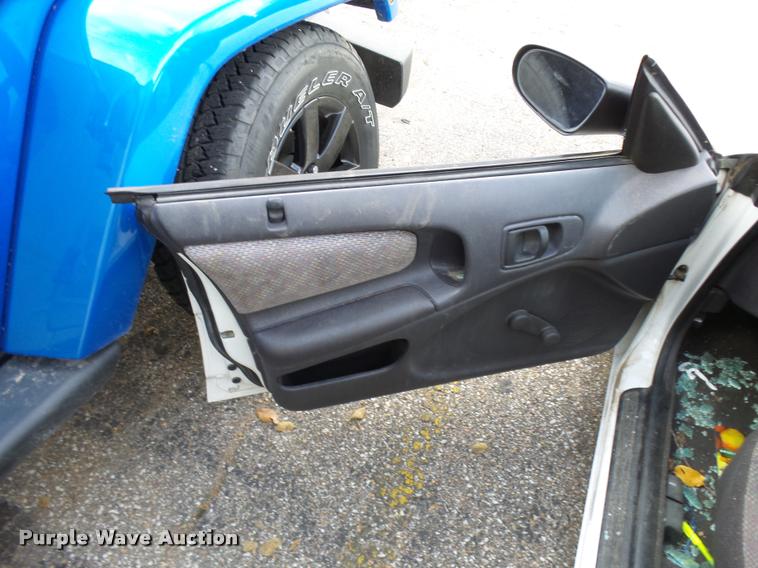 image for item L3323 1999 Plymouth Neon