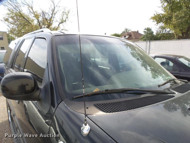 image for item L3328 1999 Lincoln Navigator SUV