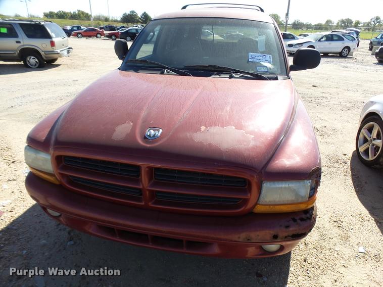 image for item L3358 1999 Dodge Durango SUV