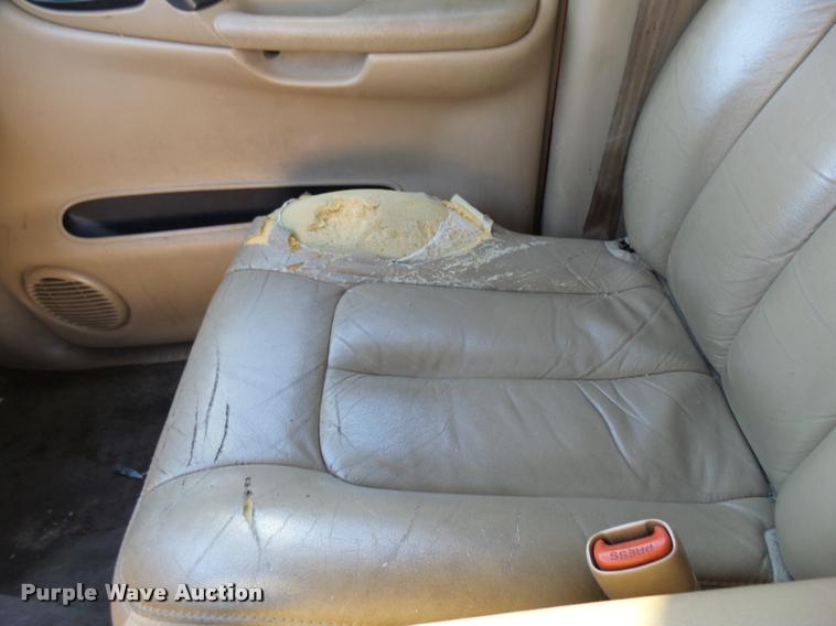 image for item L3358 1999 Dodge Durango SUV